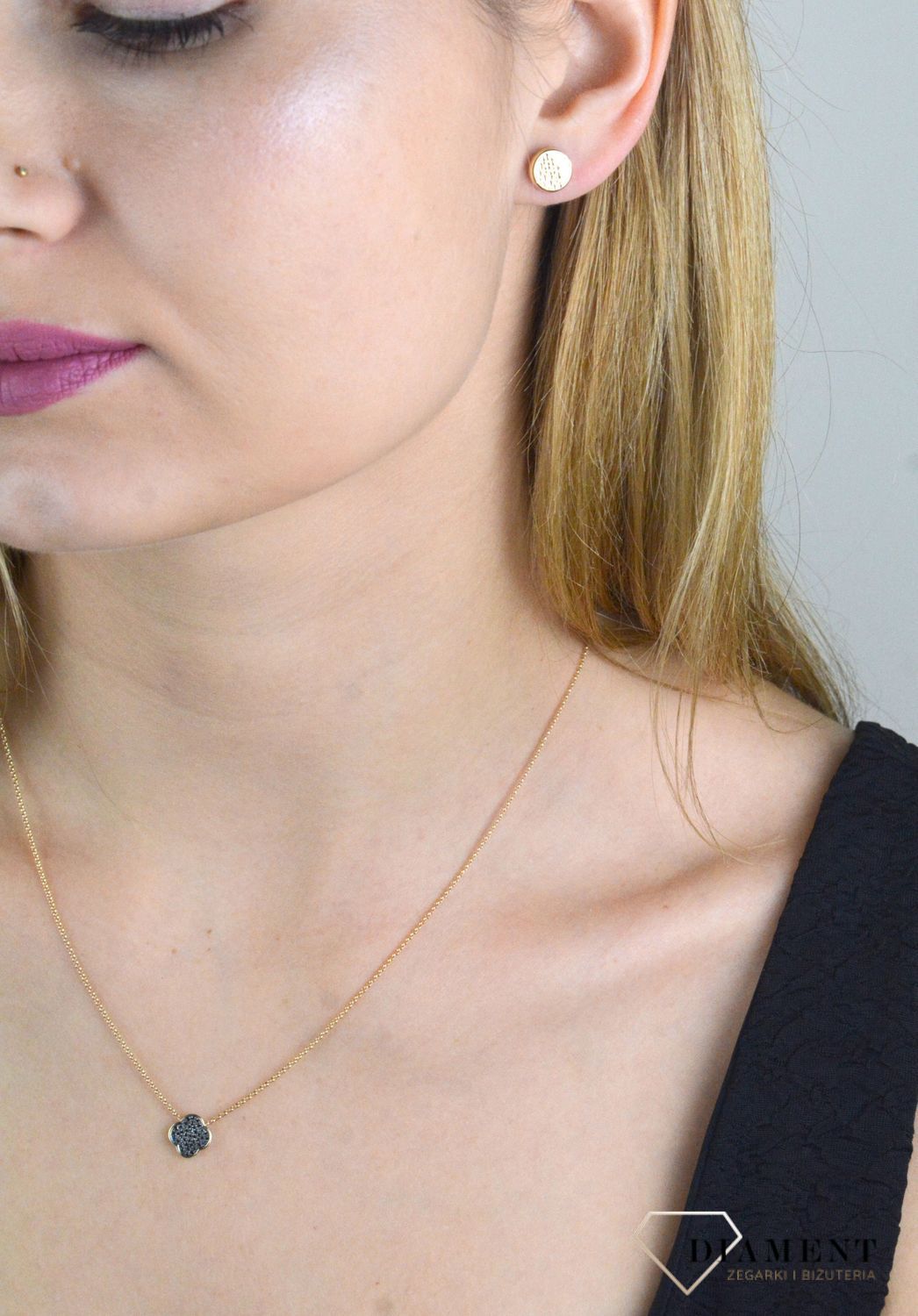 Złote kolczyki damskie 375 blaszki wkrętki grawerowane KL 6531B 375.jpg